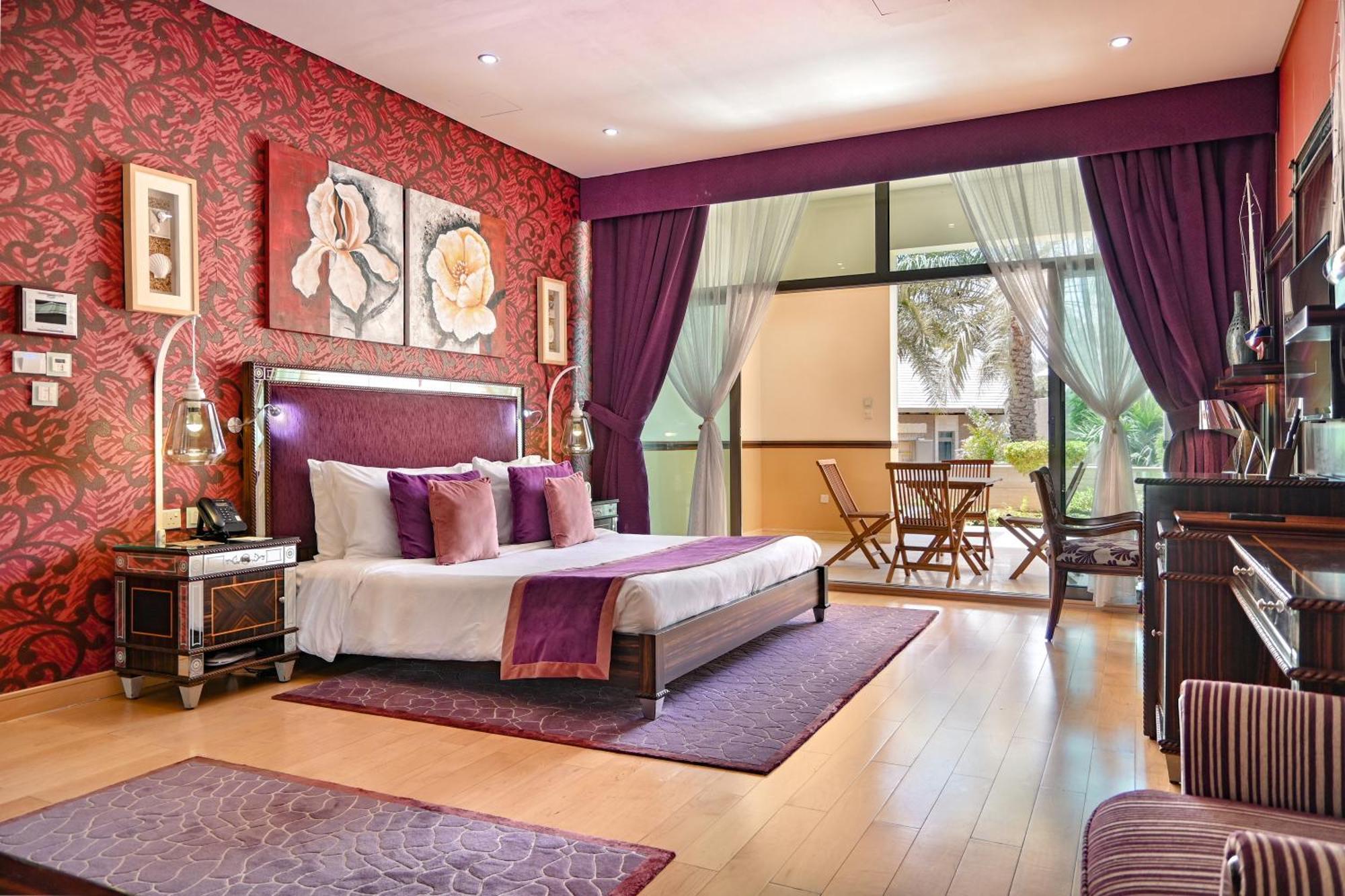 Palavra Resort Manama Exteriör bild A bedroom at the Taj Bengal